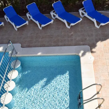 Alexia - Coral - * Port de Pollenca